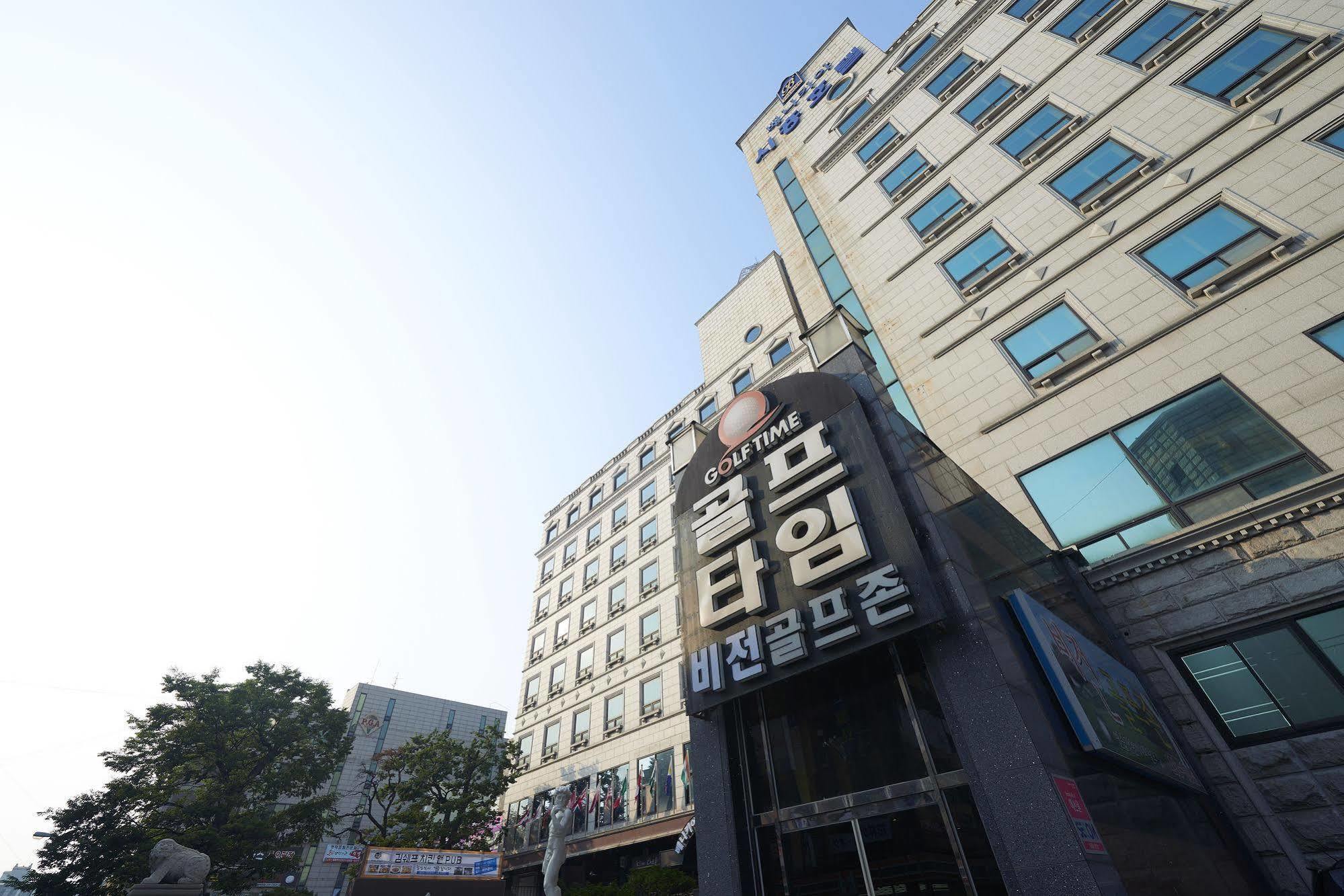 Benikea Premier Hotel Siheung Esterno foto