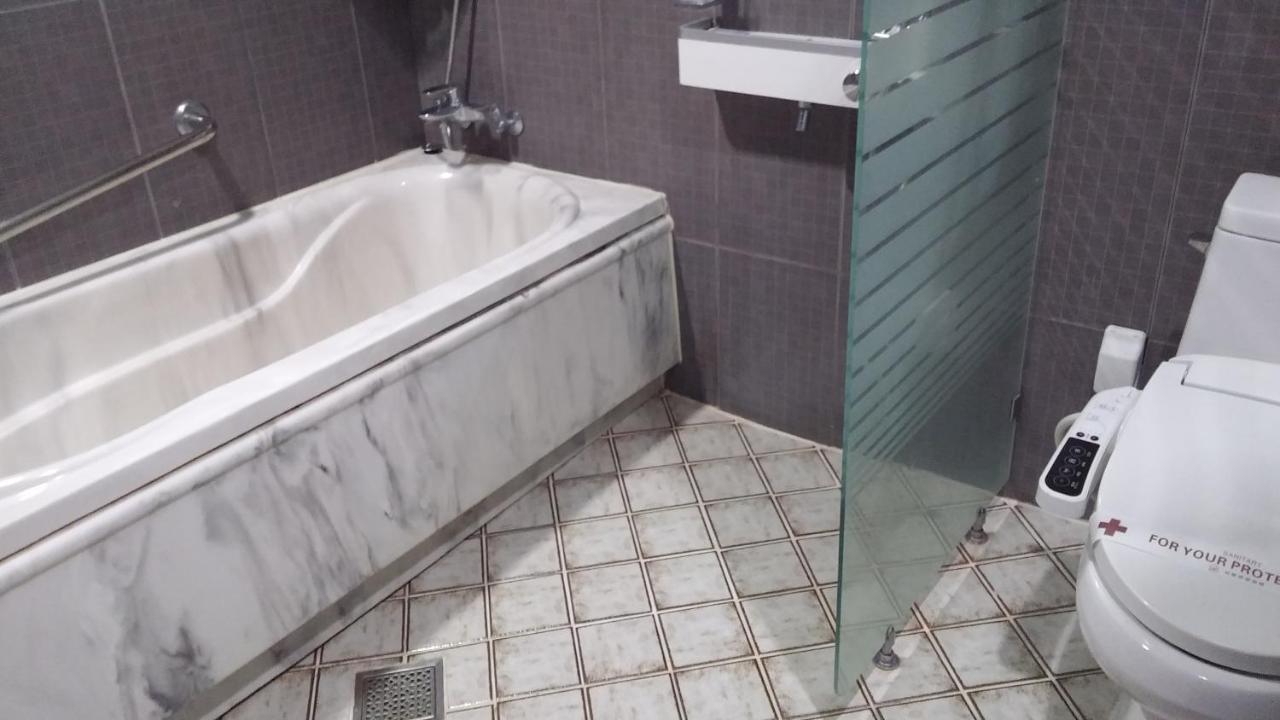 Benikea Premier Hotel Siheung Esterno foto